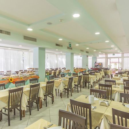 Ciccio Hotel 米萨诺阿德里亚蒂科 外观 照片