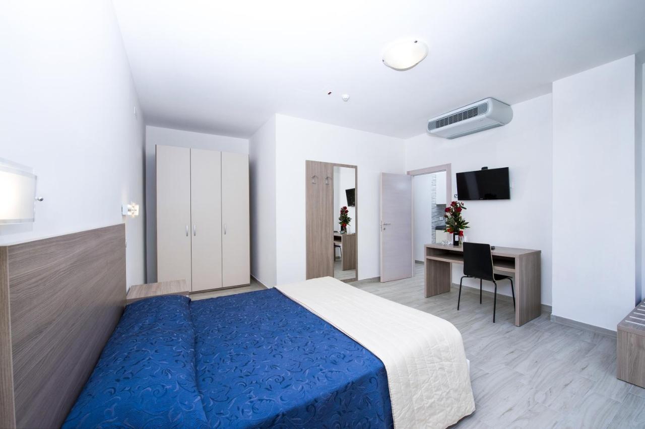 Ciccio Hotel 米萨诺阿德里亚蒂科 外观 照片