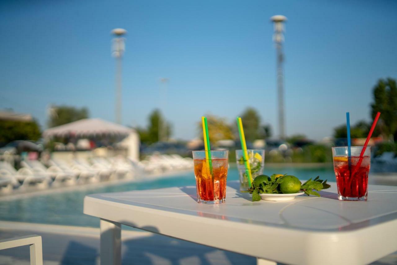Ciccio Hotel 米萨诺阿德里亚蒂科 外观 照片